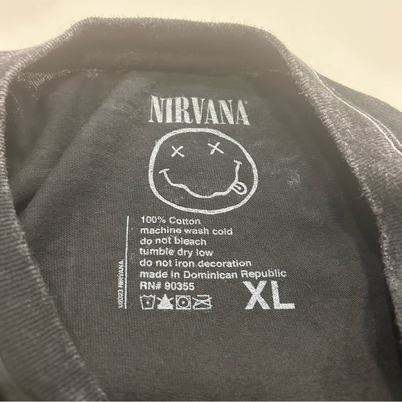 NWOT Men’s NIRVANA T-Shirt, size XL - Picture 4 of 4
